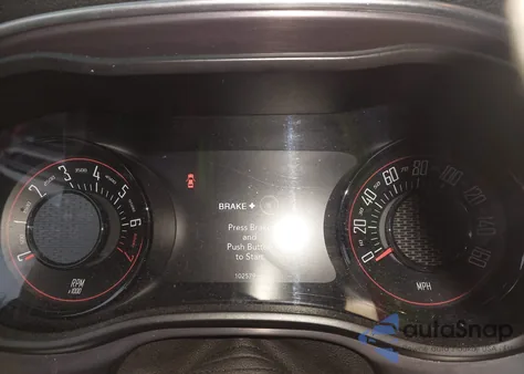 2018 Dodge Challenger Sxt Plus z USA, uszkodzony, nr VIN 2C3CDZAG2JH252139